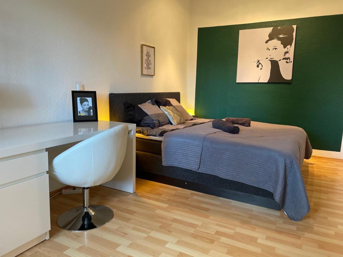 Sky Night Suite Düren - Eifel Kültér fotó